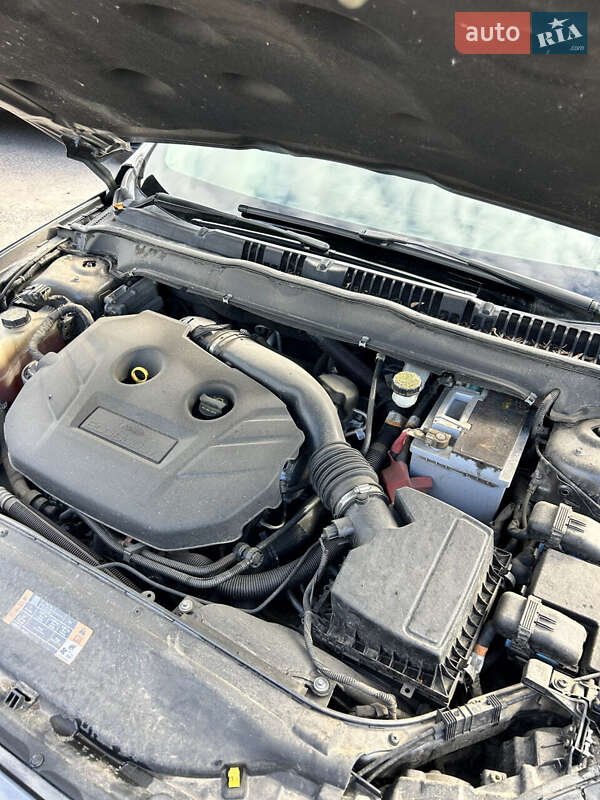 Седан Ford Fusion 2014 в Сумах