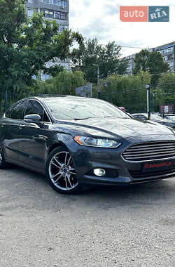 Седан Ford Fusion 2014 в 
