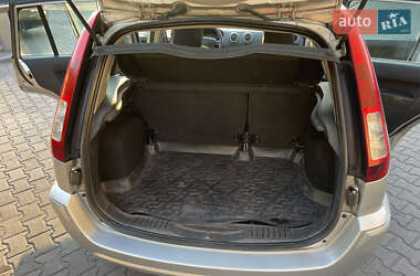 Хетчбек Ford Fusion 2011 в 