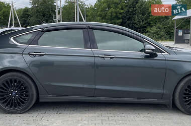 Седан Ford Fusion 2014 в 