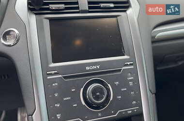 Седан Ford Fusion 2014 в 