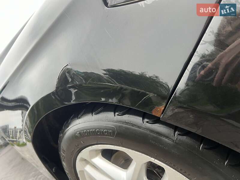 Седан Ford Fusion 2012 в Львові