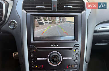Седан Ford Fusion 2015 в 