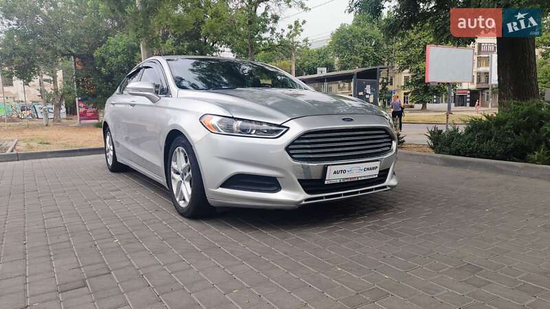 Ford Fusion 2015