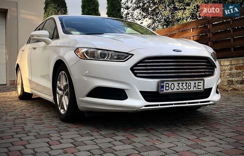 Седан Ford Fusion 2015 в Тернополе