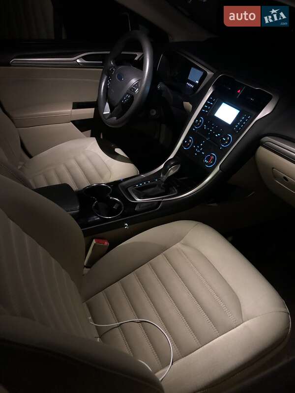 Седан Ford Fusion 2015 в Тернополе