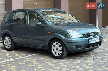 Хетчбек Ford Fusion 2004 в 