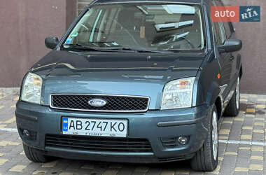 Хэтчбек Ford Fusion 2004 в Виннице