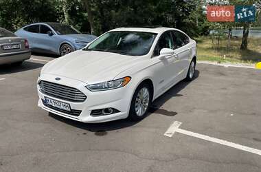 Седан Ford Fusion 2012 в 
