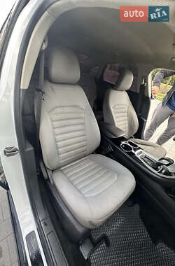 Седан Ford Fusion 2013 в 