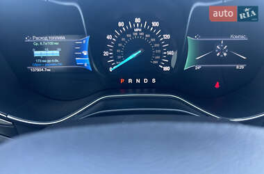 Седан Ford Fusion 2016 в 