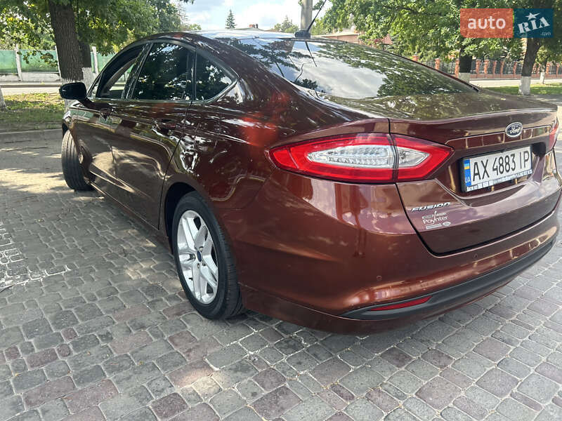 Седан Ford Fusion 2016 в Харкові
