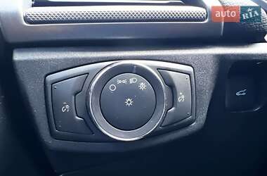 Седан Ford Fusion 2018 в 
