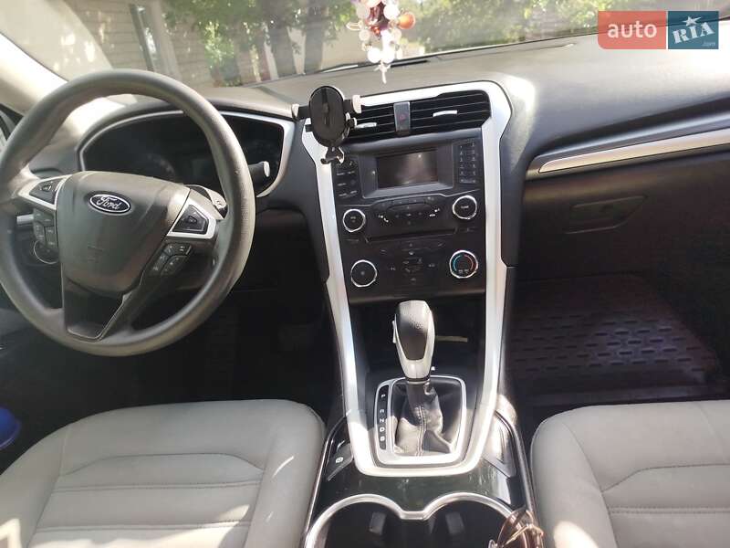 Седан Ford Fusion 2015 в Києві