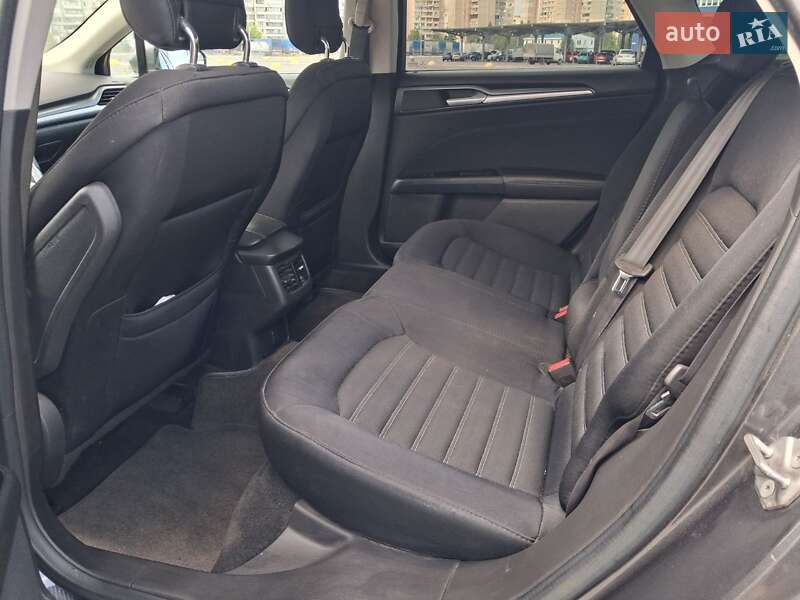 Седан Ford Fusion 2014 в Києві