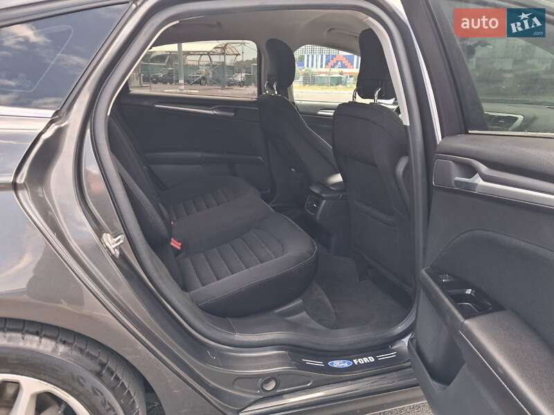Седан Ford Fusion 2014 в Києві