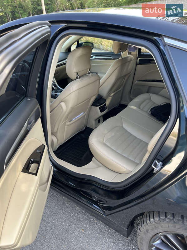 Седан Ford Fusion 2014 в Дніпрі