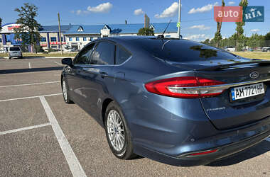 Седан Ford Fusion 2017 в 