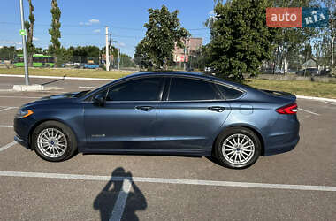 Седан Ford Fusion 2017 в 