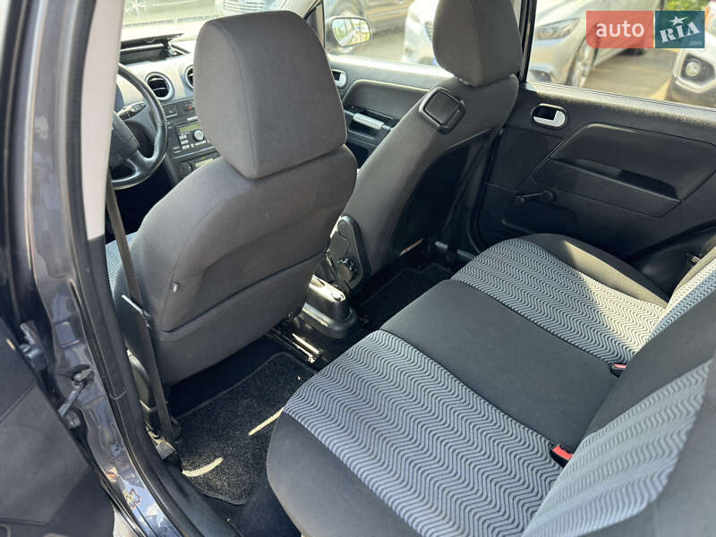 Хетчбек Ford Fusion 2006 в Чернігові