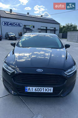 Седан Ford Fusion 2015 в 
