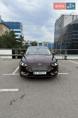 Седан Ford Fusion 2016 в 