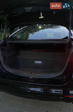 Седан Ford Fusion 2013 в 