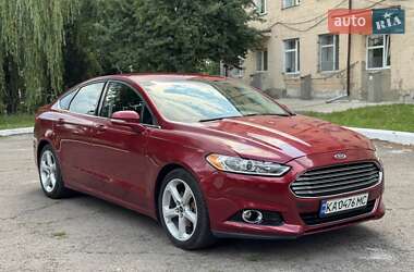 Седан Ford Fusion 2015 в Сарнах