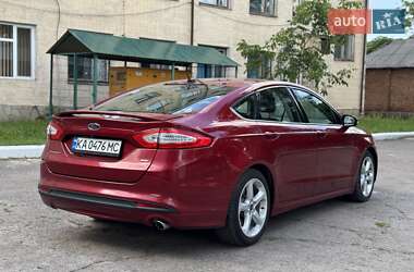 Седан Ford Fusion 2015 в 