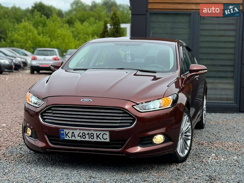Седан Ford Fusion 2015 в Дрогобичі