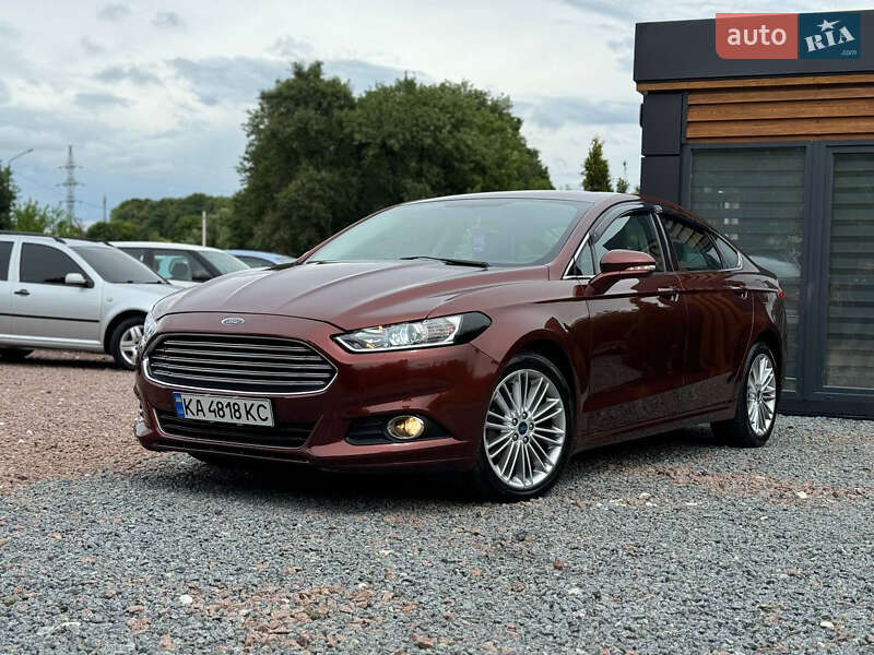Седан Ford Fusion 2015 в Дрогобичі