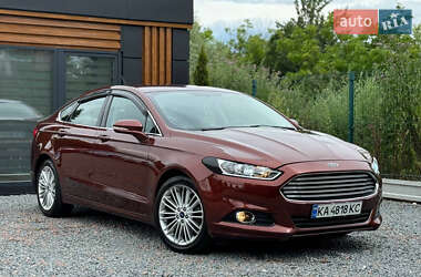 Седан Ford Fusion 2015 в 