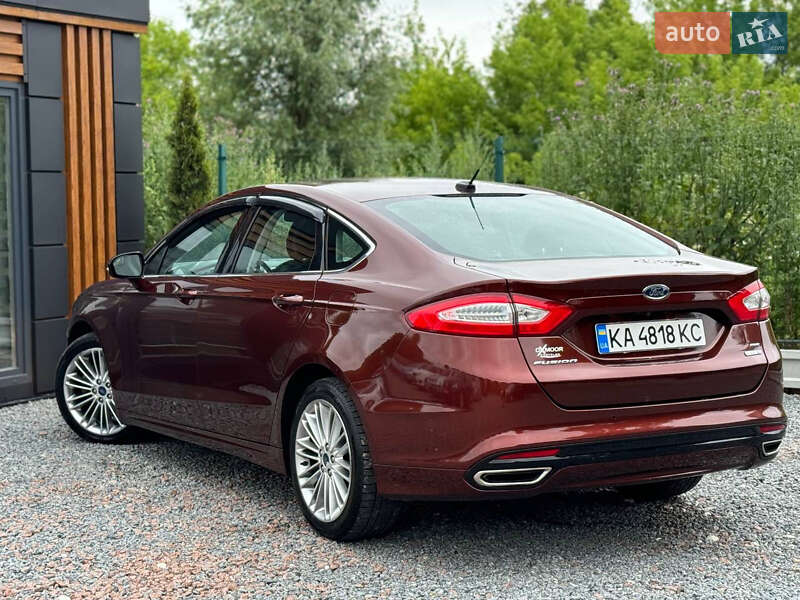 Седан Ford Fusion 2015 в Дрогобичі