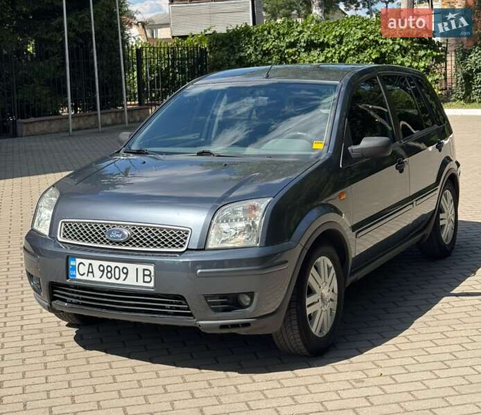 Хэтчбек Ford Fusion 2003 в Шполе