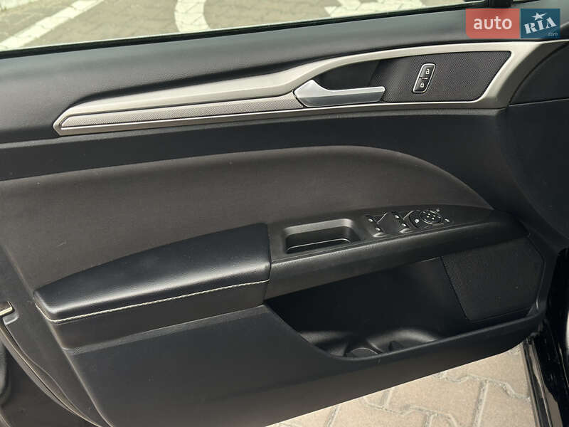 Седан Ford Fusion 2017 в Києві