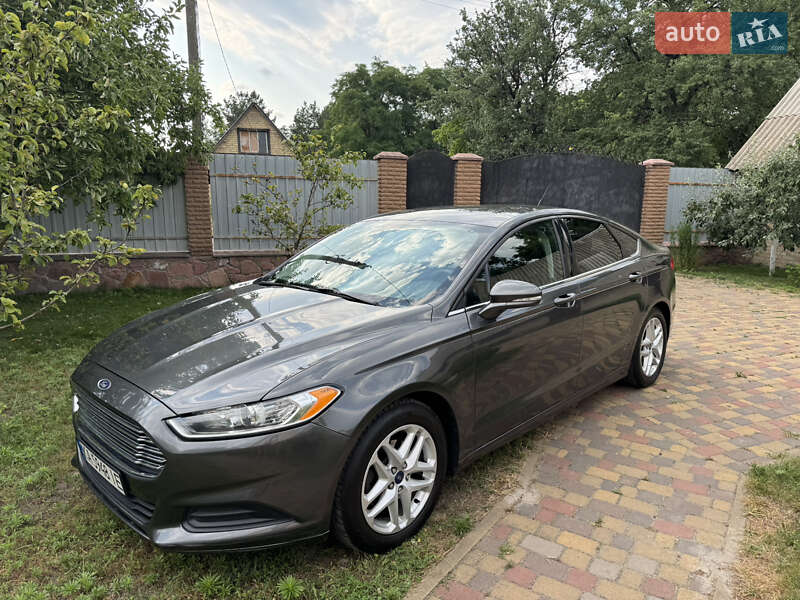 Седан Ford Fusion 2016 в Києві
