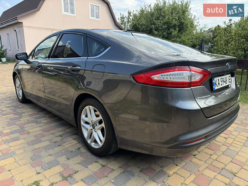 Седан Ford Fusion 2016 в Києві