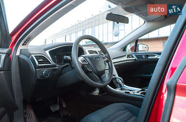 Седан Ford Fusion 2014 в 