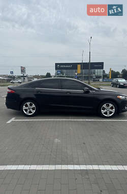 Седан Ford Fusion 2013 в 