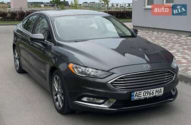 Седан Ford Fusion 2017 в 