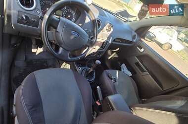 Хэтчбек Ford Fusion 2006 в 