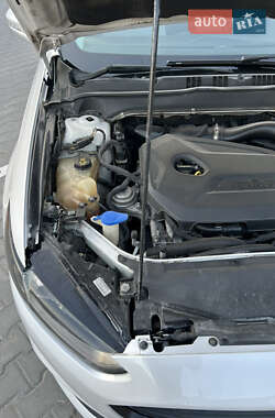 Седан Ford Fusion 2013 в 