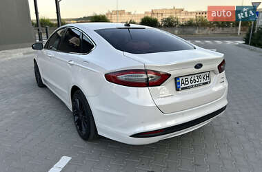 Седан Ford Fusion 2013 в 