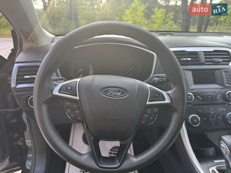 Седан Ford Fusion 2012 в Шепетівці