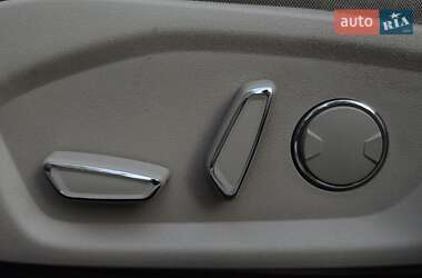 Седан Ford Fusion 2017 в 