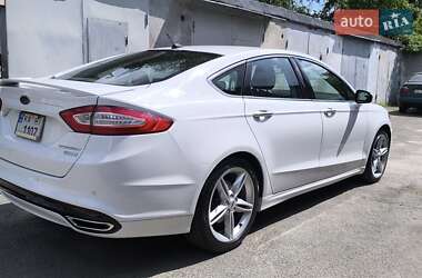 Седан Ford Fusion 2015 в Києві