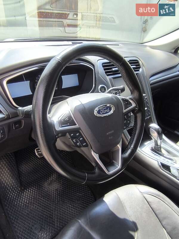 Седан Ford Fusion 2015 в Києві