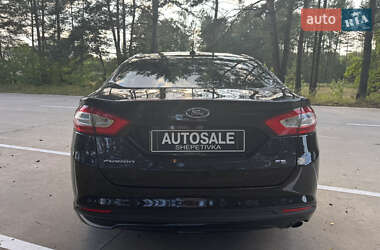 Седан Ford Fusion 2012 в 
