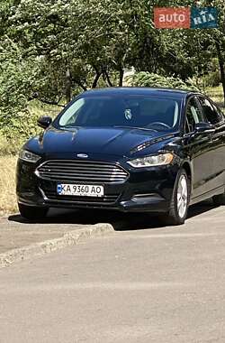 Седан Ford Fusion 2013 в 