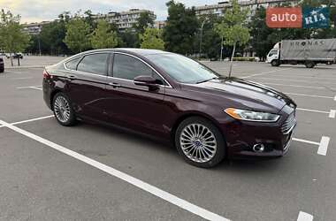 Седан Ford Fusion 2013 в 